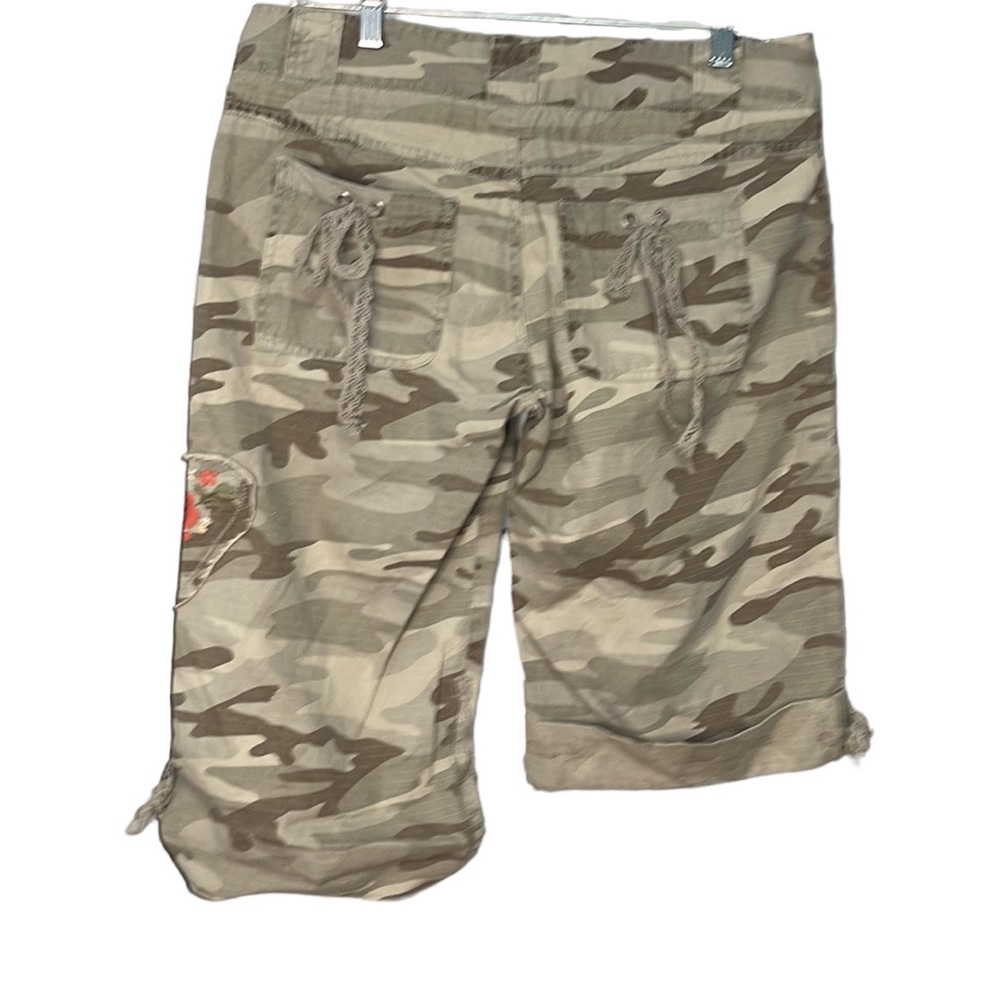 Be Bop Camo Adjustable Bermuda Shorts to Capri w/Lace Ties Embroidered NWT Sz 11 - Picture 6 of 6